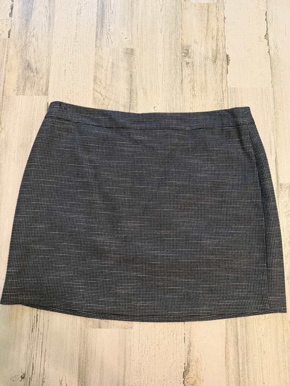 Gap. Size 14. Classic Navy/white Mini Skirt - Women's Tailored Skirt